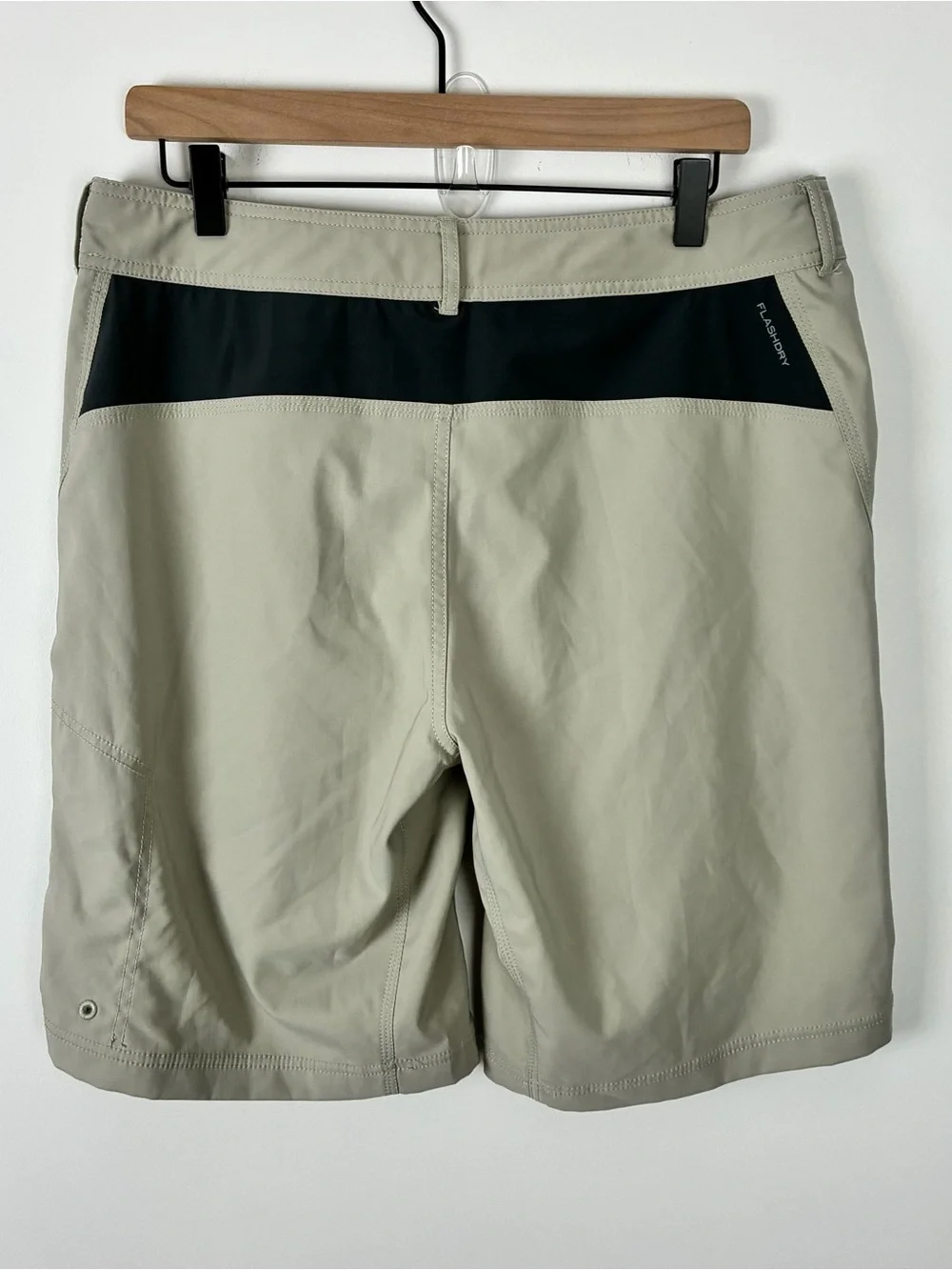 The North Face Men's Dune Beige Flashdry Performance Active Shorts Outdoors 32